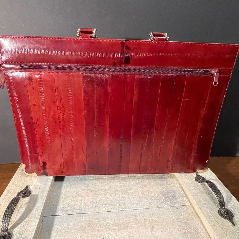 Elegant eel skin Briefcase
